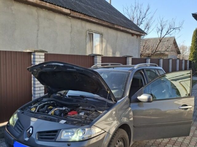 Серый Рено 4, объемом двигателя 0 л и пробегом 290 тыс. км за 5000 $, фото 1 на Automoto.ua