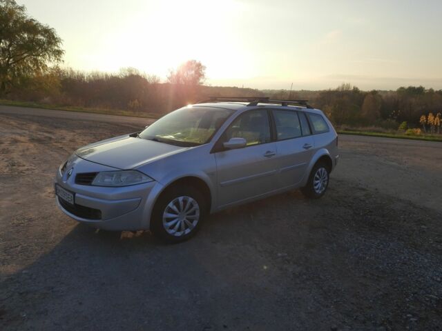 Рено 4 2008 в Конотопе на Automoto.ua Серый Рено 4, объемом двигателя 1.9 л и пробегом 276 тыс. км за 5300 $, фото 3 на Automoto.ua