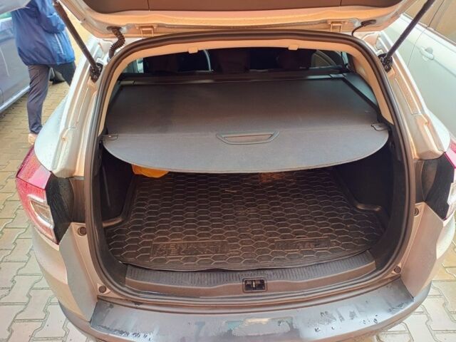 Серый Рено 4, объемом двигателя 1.6 л и пробегом 230 тыс. км за 5500 $, фото 4 на Automoto.ua