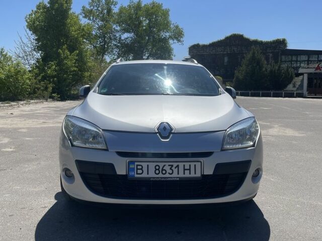 Серый Рено 4, объемом двигателя 1.6 л и пробегом 218 тыс. км за 7000 $, фото 1 на Automoto.ua