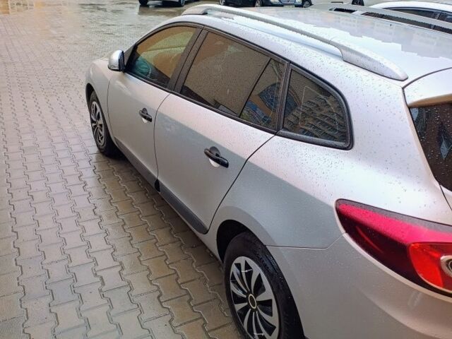 Серый Рено 4, объемом двигателя 1.6 л и пробегом 230 тыс. км за 5500 $, фото 7 на Automoto.ua