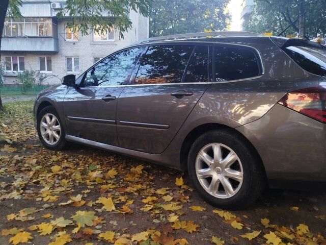 Серый Рено 4, объемом двигателя 1.5 л и пробегом 314 тыс. км за 7100 $, фото 1 на Automoto.ua