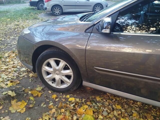 Серый Рено 4, объемом двигателя 1.5 л и пробегом 314 тыс. км за 7100 $, фото 2 на Automoto.ua