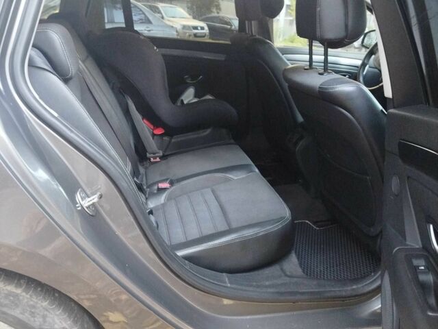 Серый Рено 4, объемом двигателя 1.5 л и пробегом 314 тыс. км за 7100 $, фото 6 на Automoto.ua