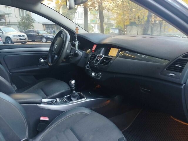 Серый Рено 4, объемом двигателя 1.5 л и пробегом 314 тыс. км за 7100 $, фото 4 на Automoto.ua