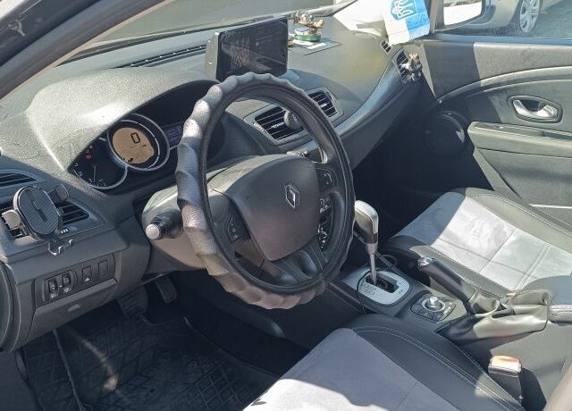 Серый Рено 4, объемом двигателя 1.5 л и пробегом 332 тыс. км за 7500 $, фото 10 на Automoto.ua