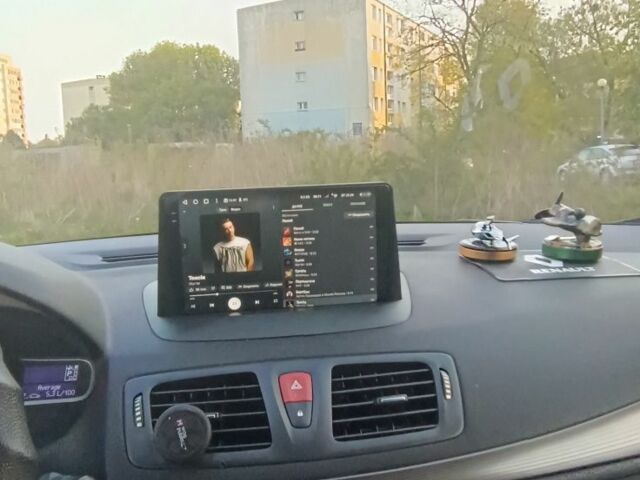 Серый Рено 4, объемом двигателя 1.5 л и пробегом 332 тыс. км за 7500 $, фото 5 на Automoto.ua