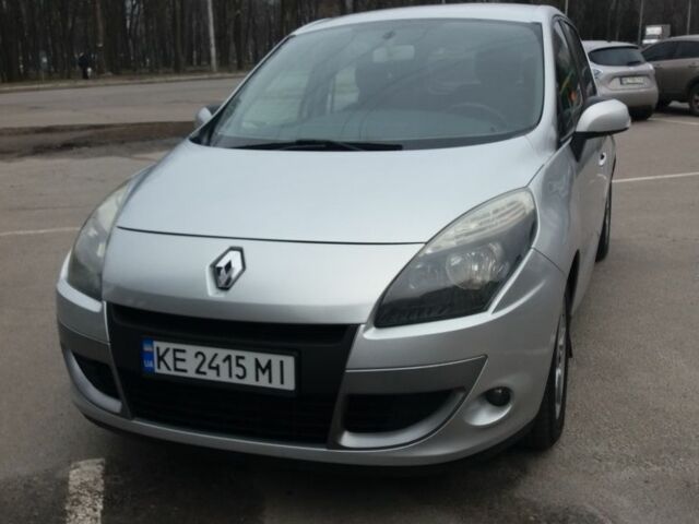 Серый Рено 4, объемом двигателя 1.5 л и пробегом 260 тыс. км за 7663 $, фото 3 на Automoto.ua