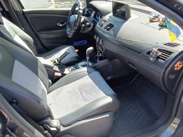 Серый Рено 4, объемом двигателя 1.5 л и пробегом 332 тыс. км за 7500 $, фото 4 на Automoto.ua