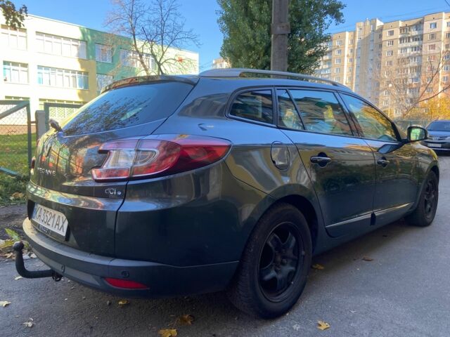 Сірий Рено 4, об'ємом двигуна 1.5 л та пробігом 320 тис. км за 7000 $, фото 4 на Automoto.ua