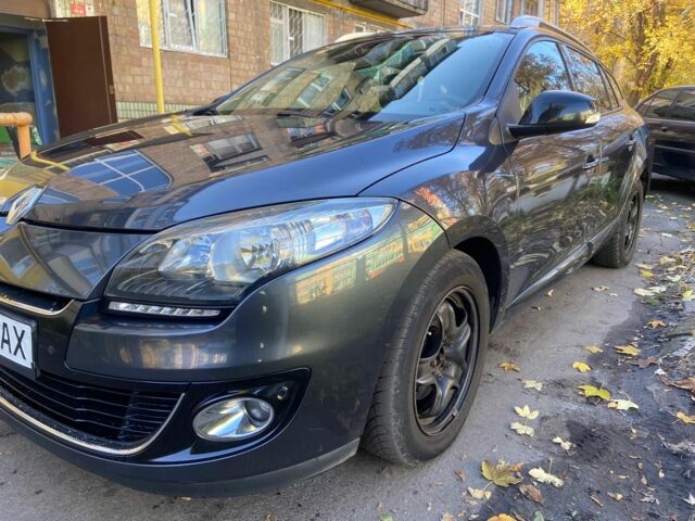 Сірий Рено 4, об'ємом двигуна 1.5 л та пробігом 320 тис. км за 7000 $, фото 7 на Automoto.ua