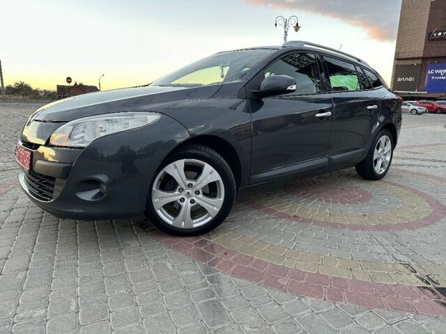Серый Рено 4, объемом двигателя 1.6 л и пробегом 200 тыс. км за 8299 $, фото 1 на Automoto.ua