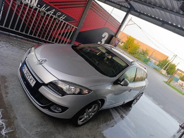 Серый Рено 4, объемом двигателя 1.5 л и пробегом 2 тыс. км за 5500 $, фото 4 на Automoto.ua