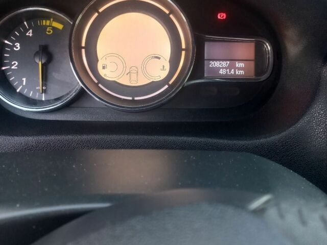 Серый Рено 4, объемом двигателя 1.5 л и пробегом 208 тыс. км за 7200 $, фото 11 на Automoto.ua