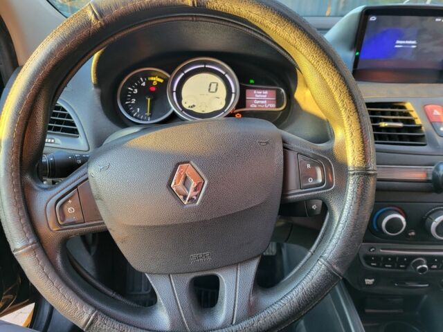 Сірий Рено 4, об'ємом двигуна 1.5 л та пробігом 175 тис. км за 7000 $, фото 6 на Automoto.ua