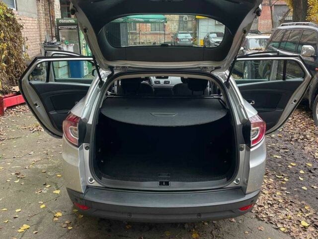 Серый Рено 4, объемом двигателя 1.5 л и пробегом 281 тыс. км за 7400 $, фото 11 на Automoto.ua