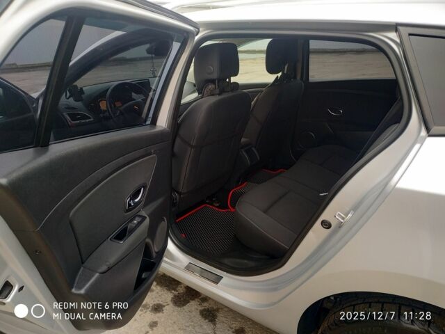 Сірий Рено 4, об'ємом двигуна 0 л та пробігом 245 тис. км за 8000 $, фото 8 на Automoto.ua