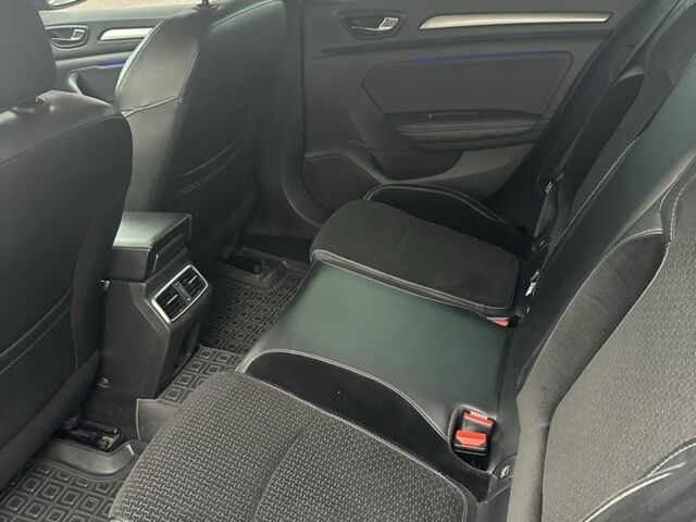 Рено 4 2016 в Чернигове на Automoto.ua Серый Рено 4, объемом двигателя 1.5 л и пробегом 185 тыс. км за 15200 $, фото 4 на Automoto.ua