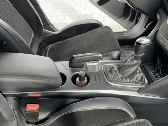 Сірий Рено 4, об'ємом двигуна 1.5 л та пробігом 150 тис. км за 12600 $, фото 6 на Automoto.ua