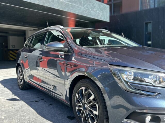 Серый Рено 4, объемом двигателя 1.5 л и пробегом 153 тыс. км за 13300 $, фото 3 на Automoto.ua