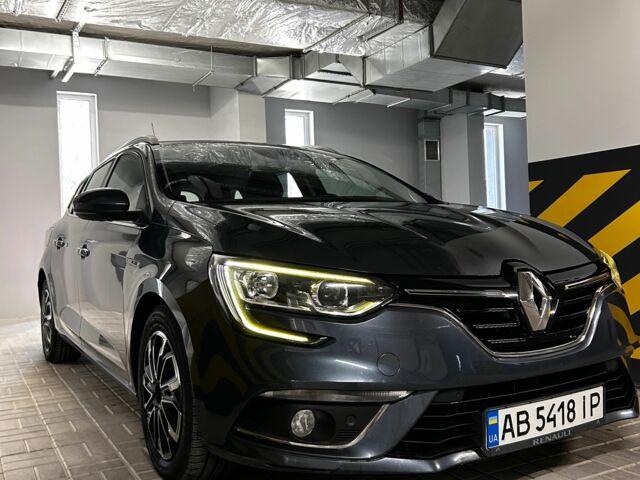 Серый Рено 4, объемом двигателя 1.5 л и пробегом 153 тыс. км за 13300 $, фото 1 на Automoto.ua