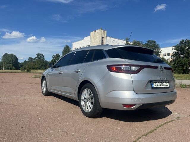 Серый Рено 4, объемом двигателя 1.5 л и пробегом 234 тыс. км за 12600 $, фото 1 на Automoto.ua