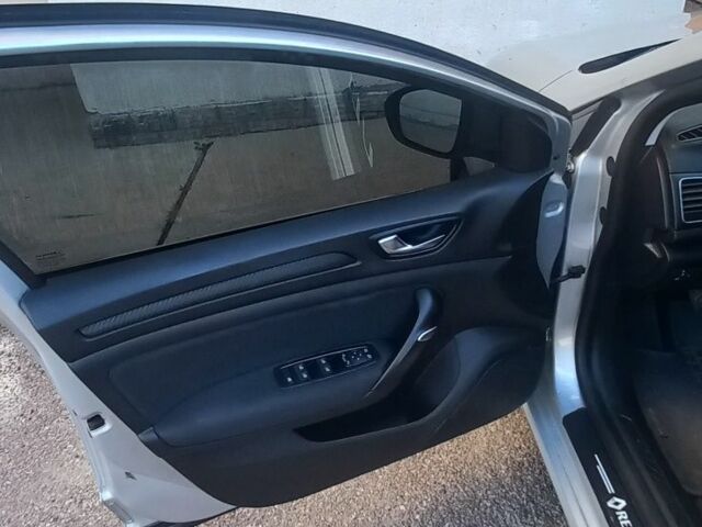 Сірий Рено 4, об'ємом двигуна 1.5 л та пробігом 208 тис. км за 12523 $, фото 10 на Automoto.ua