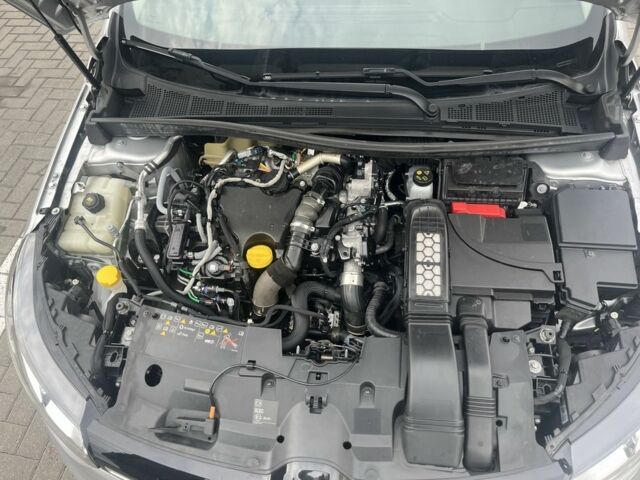 Сірий Рено 4, об'ємом двигуна 1.5 л та пробігом 138 тис. км за 14499 $, фото 4 на Automoto.ua