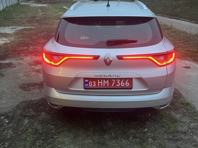 Сірий Рено 4, об'ємом двигуна 1.5 л та пробігом 138 тис. км за 14499 $, фото 3 на Automoto.ua