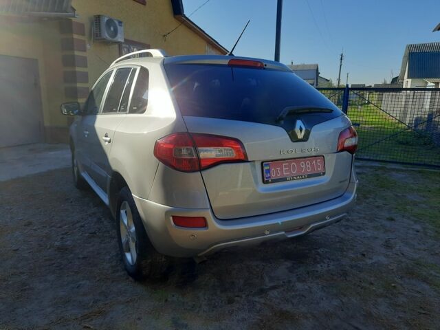 Серый Рено 4, объемом двигателя 2 л и пробегом 256 тыс. км за 10000 $, фото 3 на Automoto.ua