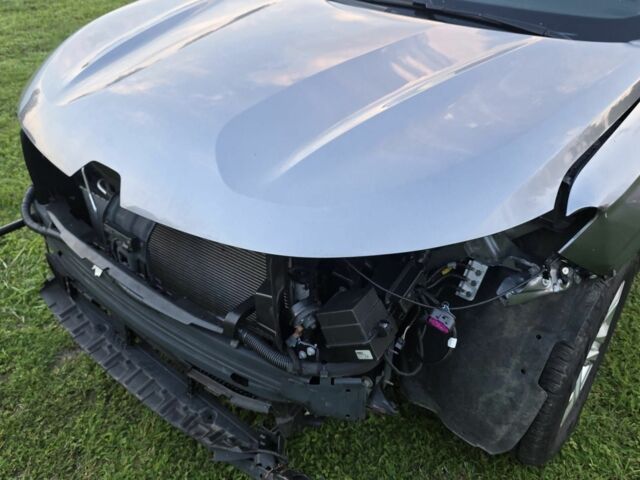 Сірий Рено 4, об'ємом двигуна 0 л та пробігом 19 тис. км за 12258 $, фото 5 на Automoto.ua