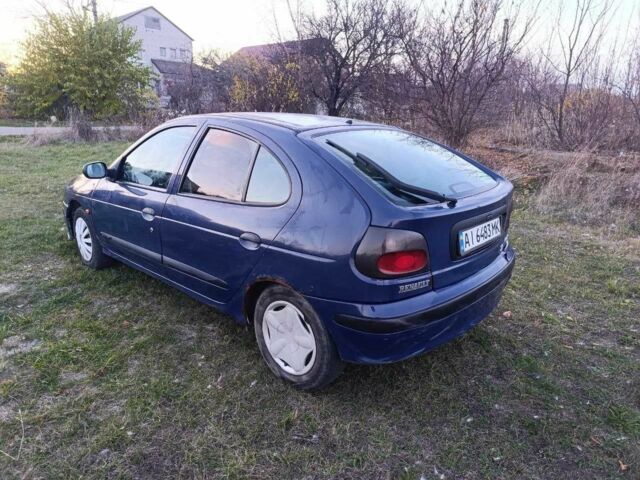Синий Рено 4, объемом двигателя 2 л и пробегом 306 тыс. км за 1400 $, фото 1 на Automoto.ua