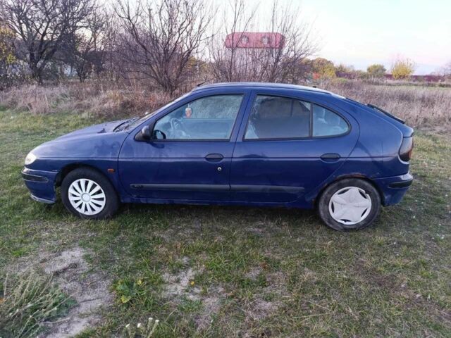 Синий Рено 4, объемом двигателя 2 л и пробегом 306 тыс. км за 1400 $, фото 3 на Automoto.ua