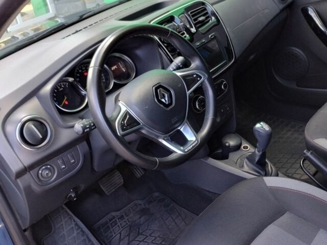 Синий Рено 4, объемом двигателя 9 л и пробегом 85 тыс. км за 355000 $, фото 2 на Automoto.ua
