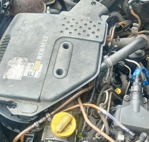 Синій Рено 4, об'ємом двигуна 1.9 л та пробігом 200 тис. км за 2000 $, фото 5 на Automoto.ua