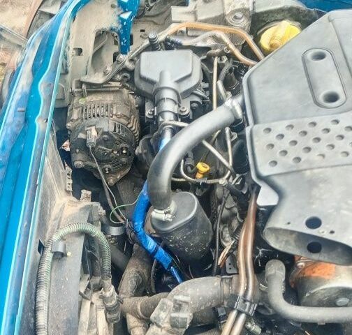 Синий Рено 4, объемом двигателя 1.9 л и пробегом 200 тыс. км за 2800 $, фото 3 на Automoto.ua