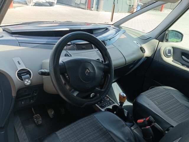 Синий Рено 4, объемом двигателя 2 л и пробегом 270 тыс. км за 4600 $, фото 3 на Automoto.ua