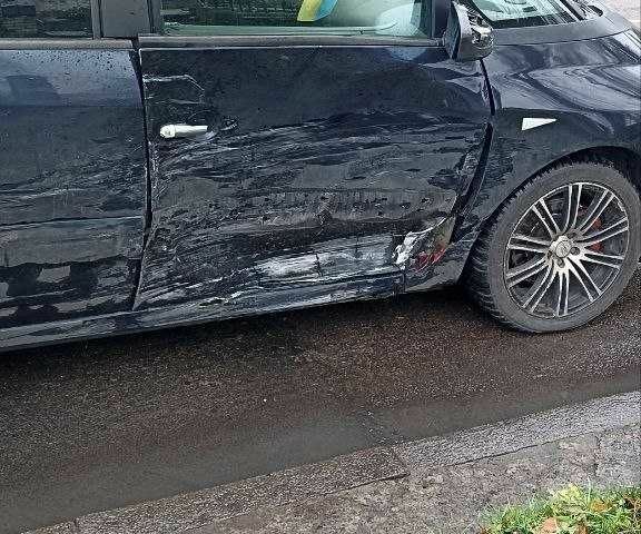 Синий Рено 4, объемом двигателя 2.2 л и пробегом 350 тыс. км за 2836 $, фото 3 на Automoto.ua