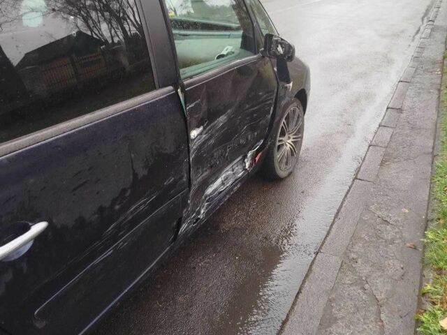 Синий Рено 4, объемом двигателя 2.2 л и пробегом 350 тыс. км за 2836 $, фото 1 на Automoto.ua