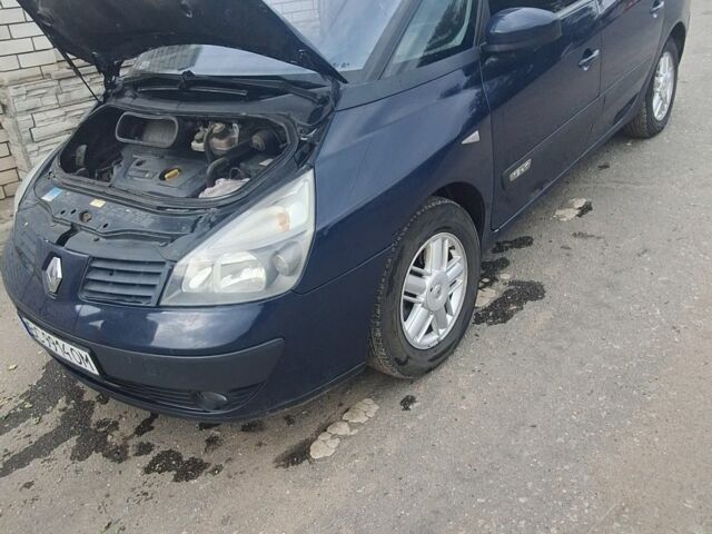 Синий Рено 4, объемом двигателя 1.9 л и пробегом 317 тыс. км за 7000 $, фото 2 на Automoto.ua