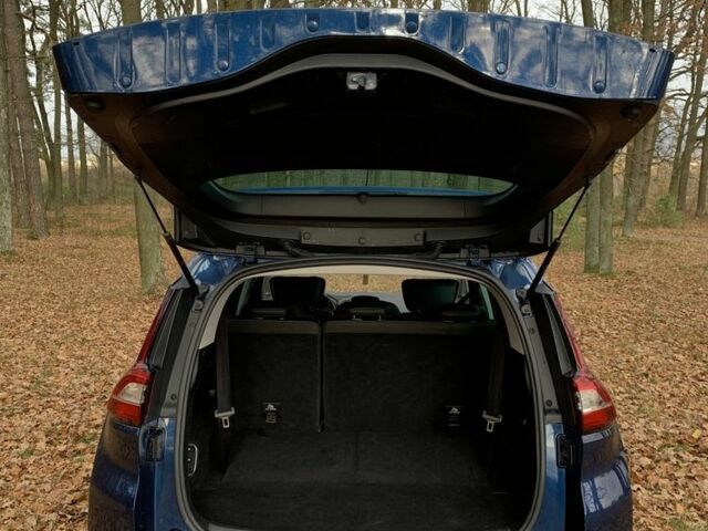 Синий Рено 4, объемом двигателя 1.6 л и пробегом 230 тыс. км за 16480 $, фото 4 на Automoto.ua