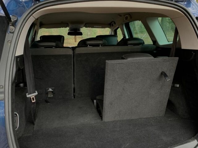 Синий Рено 4, объемом двигателя 1.6 л и пробегом 230 тыс. км за 16480 $, фото 5 на Automoto.ua