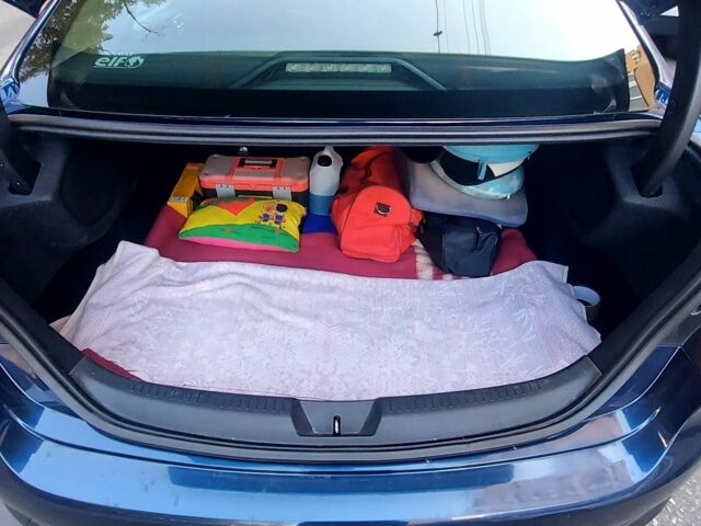 Синий Рено 4, объемом двигателя 1.6 л и пробегом 161 тыс. км за 13200 $, фото 7 на Automoto.ua