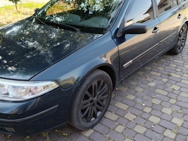 Синий Рено 4, объемом двигателя 1.9 л и пробегом 420 тыс. км за 3200 $, фото 1 на Automoto.ua