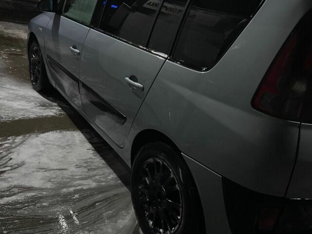 Синій Рено 4, об'ємом двигуна 2.2 л та пробігом 217 тис. км за 2400 $, фото 7 на Automoto.ua