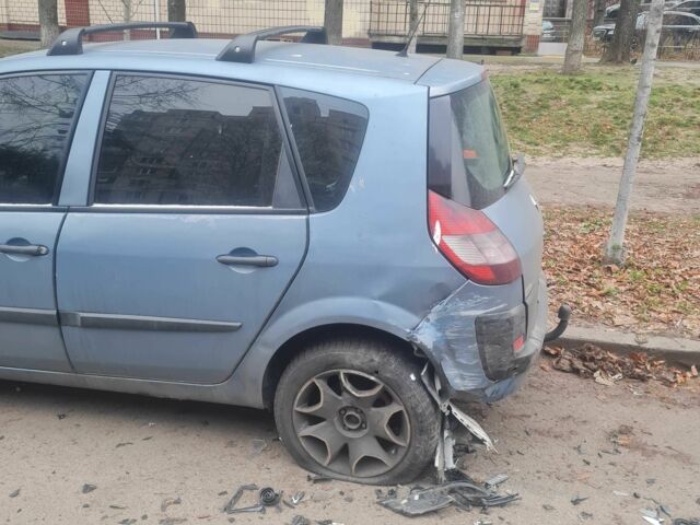 Синій Рено 4, об'ємом двигуна 1.5 л та пробігом 340 тис. км за 2700 $, фото 3 на Automoto.ua