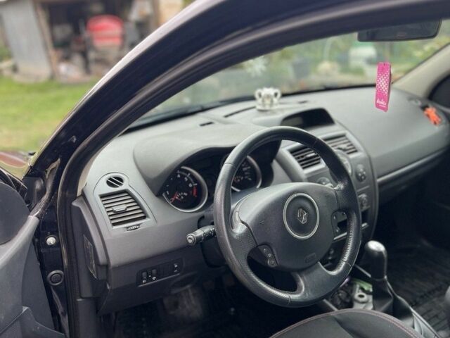 Синий Рено 4, объемом двигателя 1.6 л и пробегом 208 тыс. км за 5400 $, фото 5 на Automoto.ua