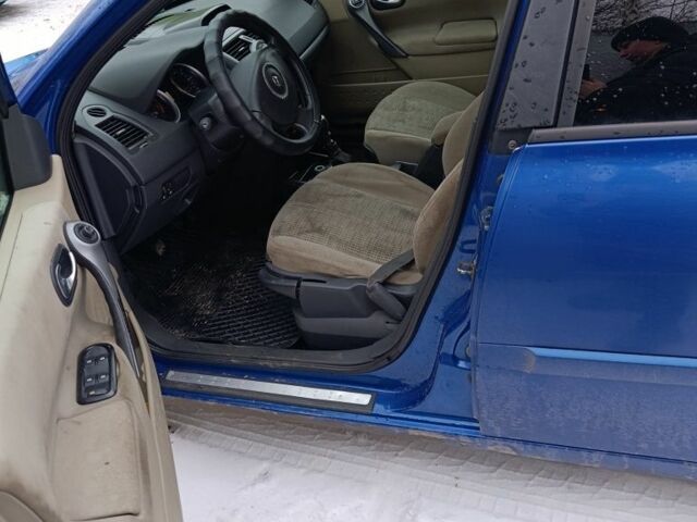 Синий Рено 4, объемом двигателя 1.5 л и пробегом 381 тыс. км за 2300 $, фото 3 на Automoto.ua