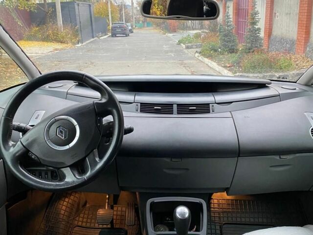 Синий Рено 4, объемом двигателя 2 л и пробегом 261 тыс. км за 6500 $, фото 5 на Automoto.ua