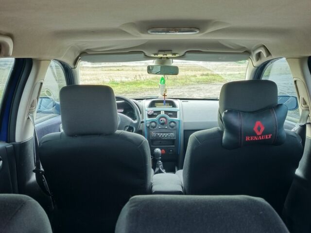 Синий Рено 4, объемом двигателя 0 л и пробегом 409 тыс. км за 4100 $, фото 10 на Automoto.ua